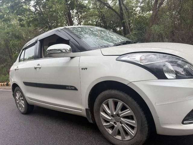 https://images10.gaadi.com/usedcar_image/4565206/original/processed_processed_fb92dd9e-bc0a-4aa8-a40b-bfa80093c5e2.jpeg?imwidth=6400