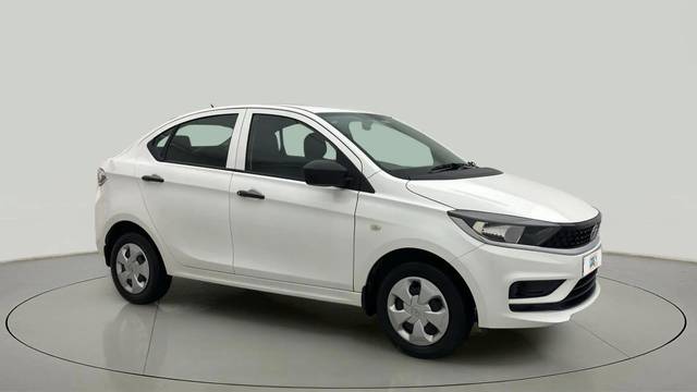 https://images10.gaadi.com/usedcar_image/4565210/original/7200a6d4de2b875f306c16caa17daaf9.jpg?imwidth=6400