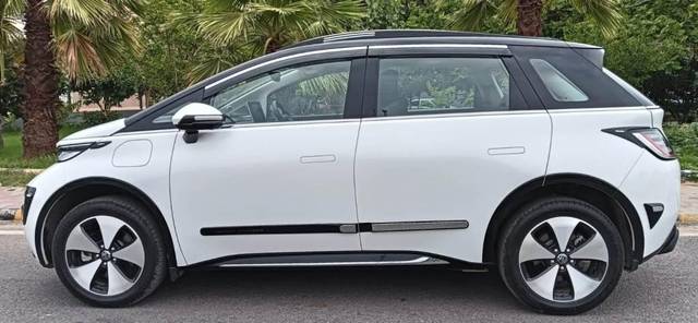 https://images10.gaadi.com/usedcar_image/4565213/original/0d6fbd6a985755d7c0c214823348644e.jpg?imwidth=6402