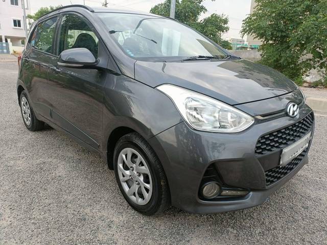 https://images10.gaadi.com/usedcar_image/4565215/original/processed_8355d9848a0b9acd8af406b9dbc4988d.jpg?imwidth=6400