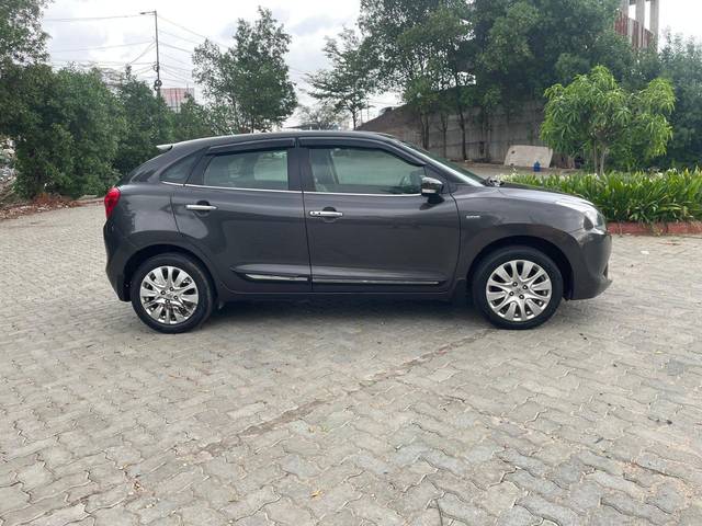 https://images10.gaadi.com/usedcar_image/4565221/original/processed_7001b312e6375f57025ec16cc897e7e9.jpg?imwidth=6401