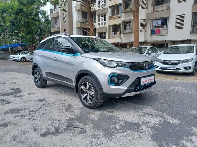 https://images10.gaadi.com/usedcar_image/4565227/original/processed_cabdf42eff9dde926789536dc8a54d62.jpeg?imwidth=6400
