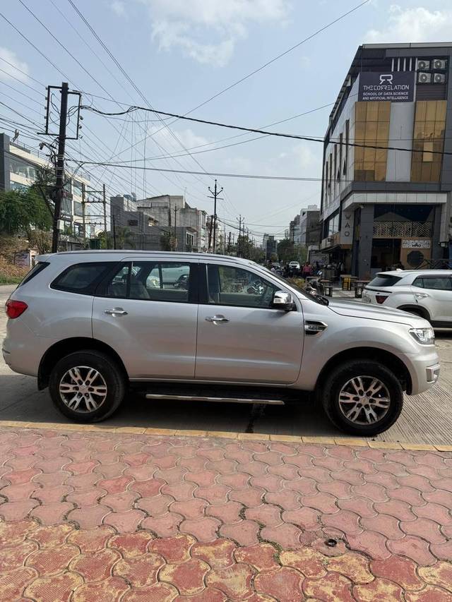 https://images10.gaadi.com/usedcar_image/4565246/original/processed_08bb1a9b772f512a0a572bc21d38d3f4.jpg?imwidth=6401