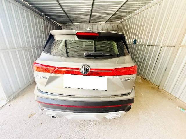 https://images10.gaadi.com/usedcar_image/4565249/original/processed_3e3bbbe8-0485-465a-bf30-21f8f53bd084.jpeg?imwidth=6401