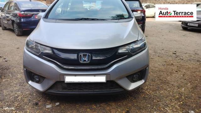 https://images10.gaadi.com/usedcar_image/4565257/original/92c82fc8697dfbde6257a570e2ef8ab5.jpg?imwidth=6400