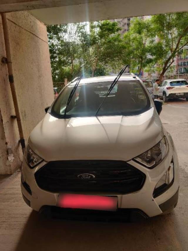 https://images10.gaadi.com/usedcar_image/4565262/original/processed_7ba22e99-9988-4fa3-ae92-7ce121e3f17c.jpg?imwidth=6401