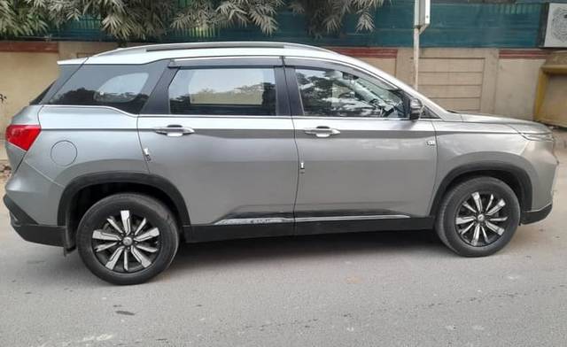 https://images10.gaadi.com/usedcar_image/4565265/original/a83fccedf9fc96f896d121862742d92b.jpg?imwidth=6401