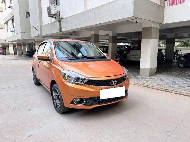 https://images10.gaadi.com/usedcar_image/4565267/original/processed_03098eb2-27ba-4760-89bc-e8fa215366c9.jpeg?imwidth=6400