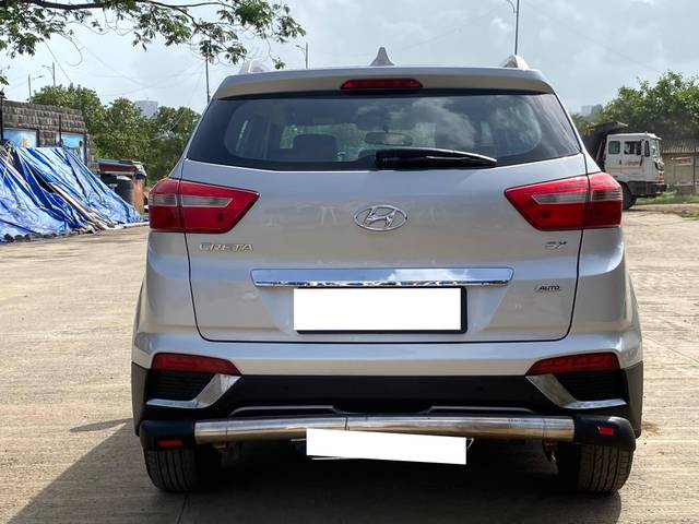 https://images10.gaadi.com/usedcar_image/4565272/original/processed_4ac939bdf9bf8e000767915dd1dca637.jpg?imwidth=6402