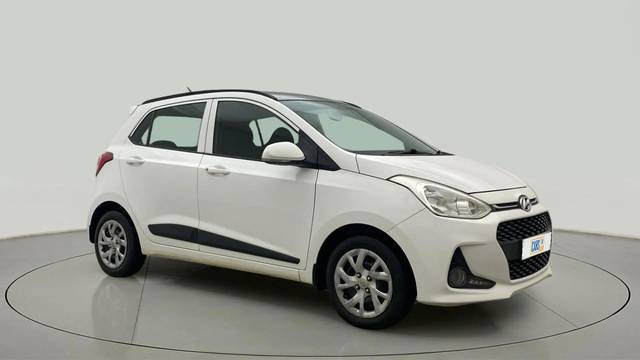https://images10.gaadi.com/usedcar_image/4565274/original/d6970d83155c5cce3f201c756780169a.jpg?imwidth=6400