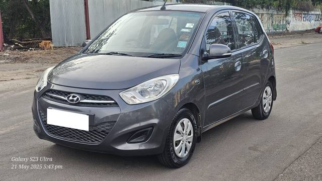https://images10.gaadi.com/usedcar_image/4565275/original/processed_1ddd0e4e5079c8ccf3143779eb2c4d4c.jpg?imwidth=6401