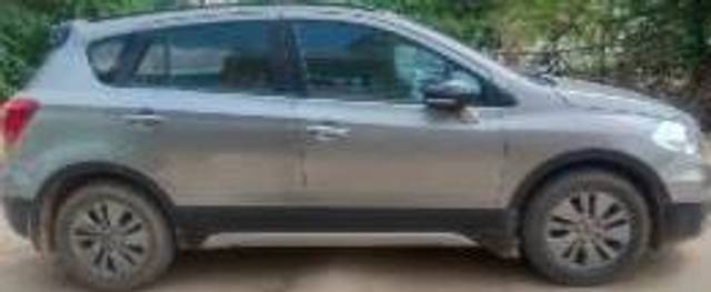 https://images10.gaadi.com/usedcar_image/4565311/original/processed_9d5d8fa2-2e5f-478d-aefc-0e99b98ee9c2.jpg?imwidth=6402