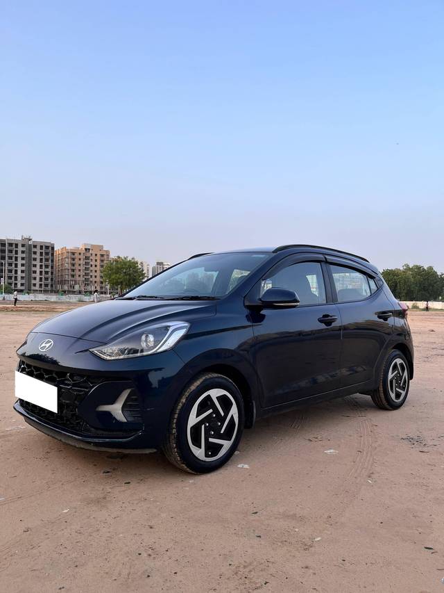 https://images10.gaadi.com/usedcar_image/4565322/original/processed_bfeeafa915bac4b207061cc4eadf8e06.jpg?imwidth=6400