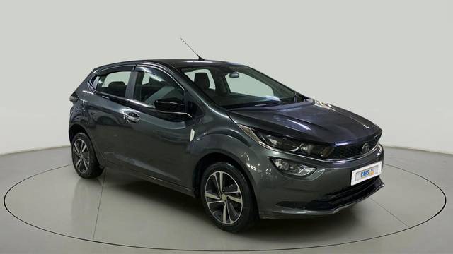 https://images10.gaadi.com/usedcar_image/4565326/original/e2ccec6d6013449b072f20ed0d936351.jpg?imwidth=6400