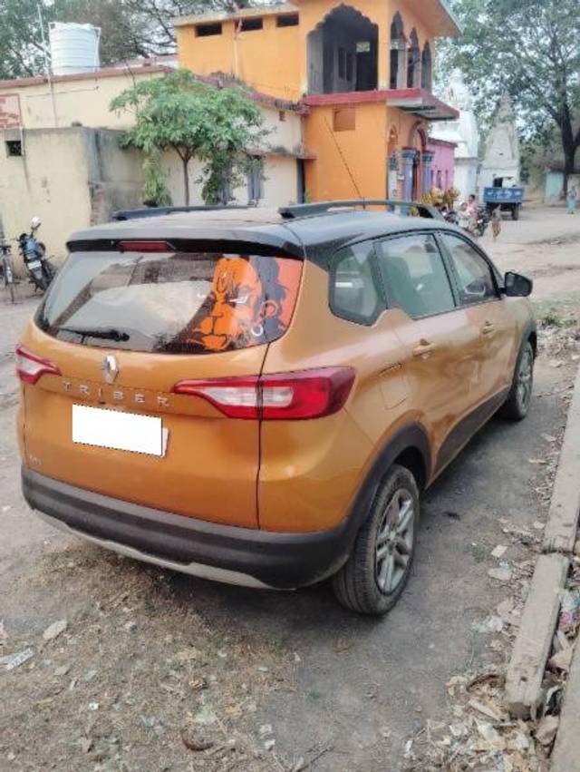 https://images10.gaadi.com/usedcar_image/4565335/original/processed_bac25a79-2c76-4147-954e-da21e57a05d5.jpg?imwidth=6402