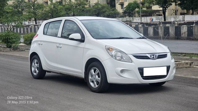 https://images10.gaadi.com/usedcar_image/4565357/original/processed_0a654b79517e3642ecf2e36bd972999a.jpg?imwidth=6400