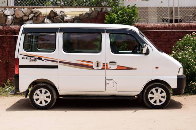 https://images10.gaadi.com/usedcar_image/4565393/original/processed_fd62d4961eb10fd0ac8a608561caa963.jpg?imwidth=6401