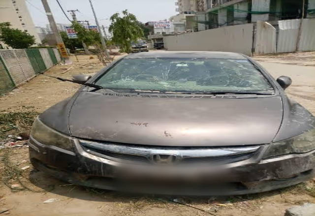 https://images10.gaadi.com/usedcar_image/4565404/original/00d1c497-3864-4afb-b1bc-911965de7f3d.?imwidth=6400