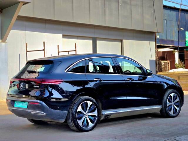 https://images10.gaadi.com/usedcar_image/4565412/original/processed_395b8244f4f69a1da8d57b6a3405b01e.jpg?imwidth=6402