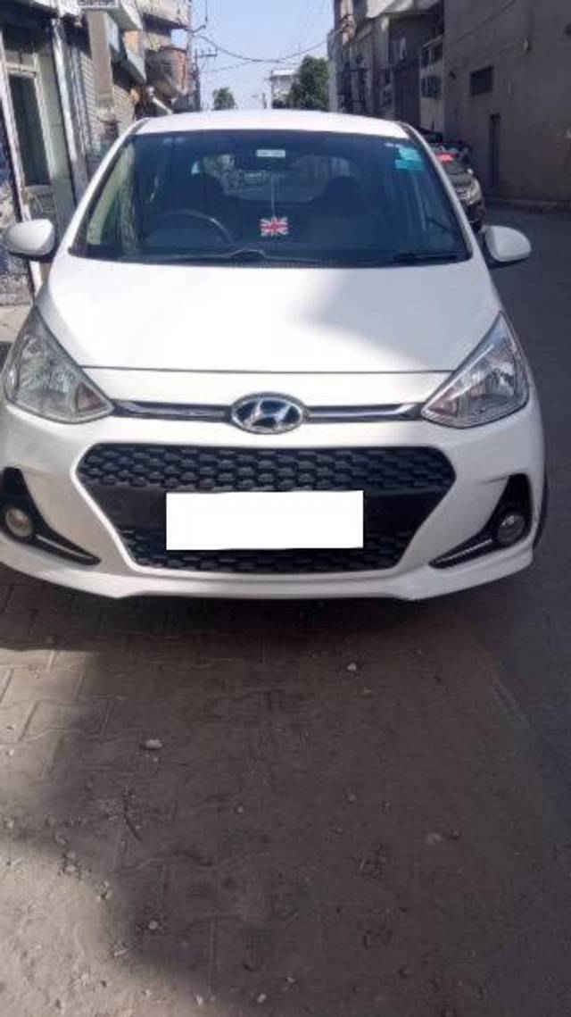 https://images10.gaadi.com/usedcar_image/4565415/original/processed_5f4d00e1-02ba-4eca-b169-d2444923ee02.jpeg?imwidth=6400