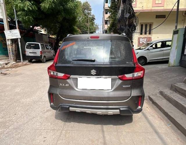 https://images10.gaadi.com/usedcar_image/4565416/original/processed_22e9dace-6fea-4ca6-bd60-029bf152f4e0.jpeg?imwidth=6402