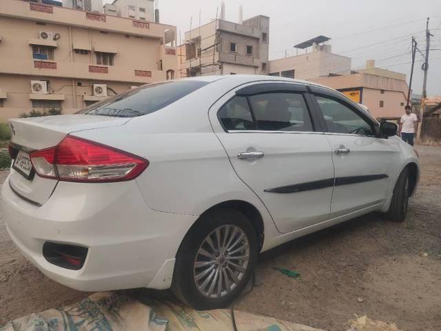 https://images10.gaadi.com/usedcar_image/4565419/original/processed_4399d75b-6131-48ca-a190-921b782b5a99.jpg?imwidth=6401