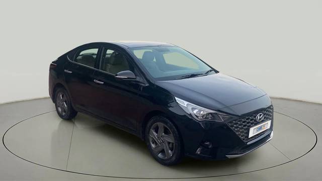 https://images10.gaadi.com/usedcar_image/4565465/original/dbf167de643f008f1d29aa6ee66de3b0.jpg?imwidth=6400