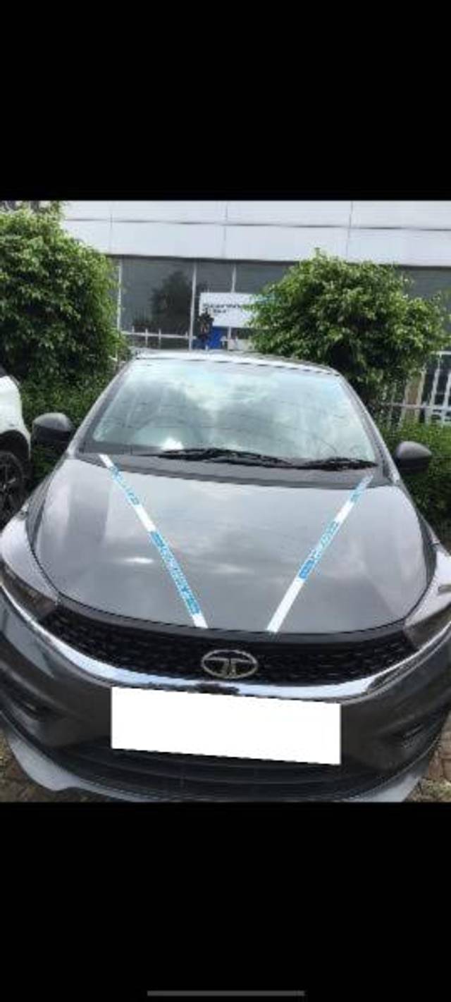 https://images10.gaadi.com/usedcar_image/4565478/original/processed_73a4b9da-2b74-43e2-997d-181004cab82d.jpg?imwidth=6400