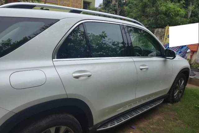 https://images10.gaadi.com/usedcar_image/4565483/original/processed_851a9d28-6a7c-477d-8d11-450ba68e551f.jpeg?imwidth=6401