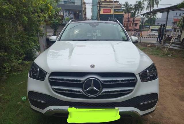 https://images10.gaadi.com/usedcar_image/4565483/original/processed_8e34a628-47c8-4000-944a-5f517049ee6e.jpeg?imwidth=6400