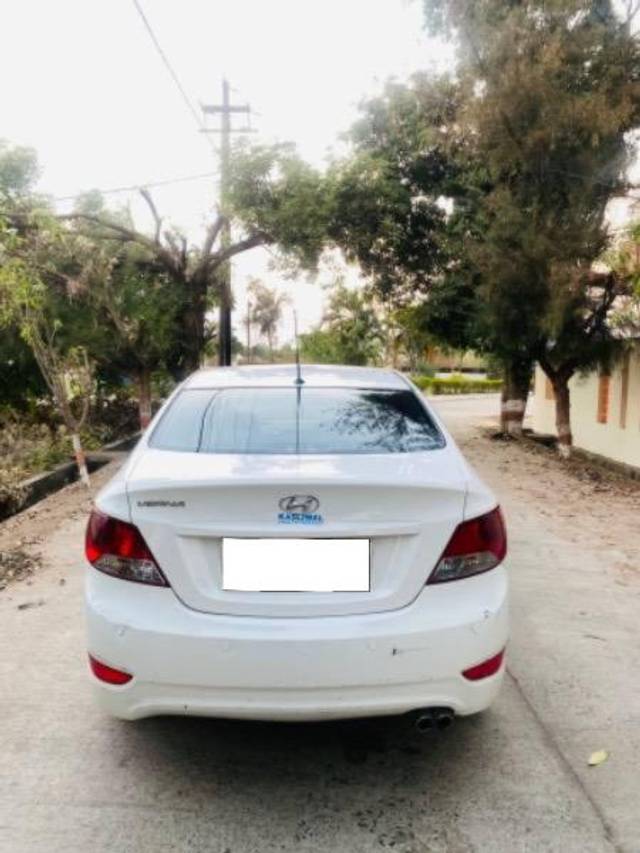 https://images10.gaadi.com/usedcar_image/4565488/original/processed_0fbfd478-28af-4aed-8be2-7dc17666a7c6.jpeg?imwidth=6402