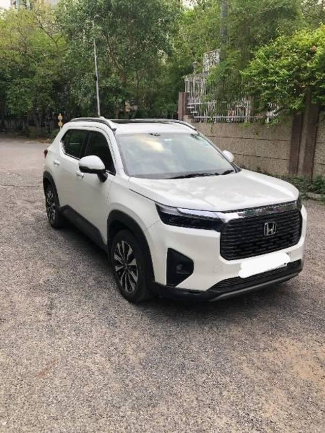 https://images10.gaadi.com/usedcar_image/4565497/original/processed_c03a3304-673a-4626-9af0-b454100d1de9.jpg?imwidth=6400