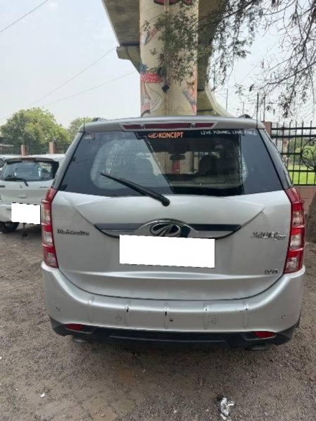 https://images10.gaadi.com/usedcar_image/4565507/original/processed_c16ab0ed-f7f2-48f8-a5ad-cc0a4a6a749c.jpeg?imwidth=6400