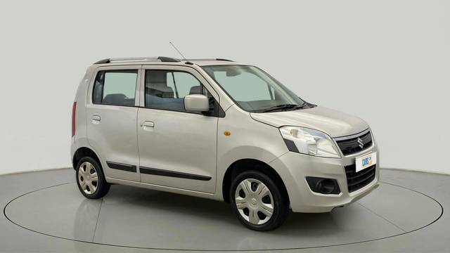 https://images10.gaadi.com/usedcar_image/4565536/original/fed221f62f3cd0979f6c23929bed9b92.jpg?imwidth=6400