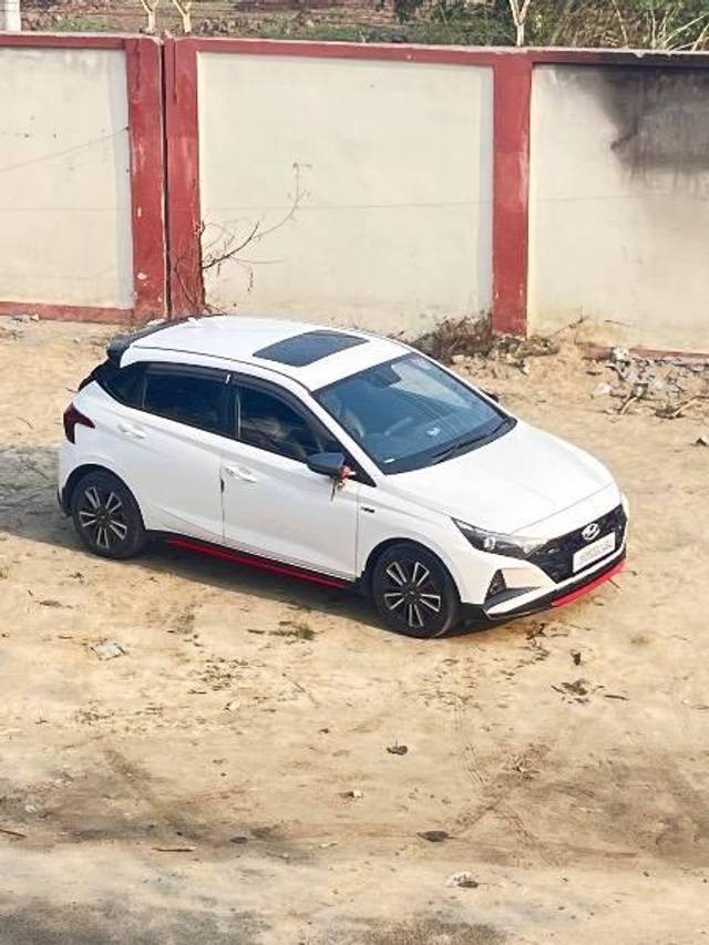 https://images10.gaadi.com/usedcar_image/4565545/original/processed_7346227a-e81c-443c-b605-70a3d478d4ab.jpeg?imwidth=6400