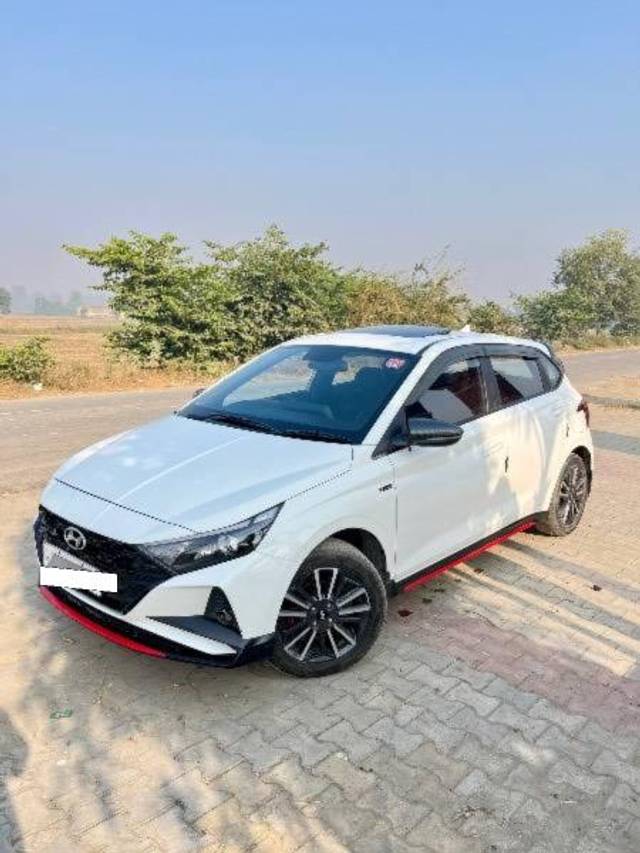 https://images10.gaadi.com/usedcar_image/4565545/original/processed_f484d4b2-ffcf-4ba8-82c6-9e880e5ab6df.jpeg?imwidth=6401