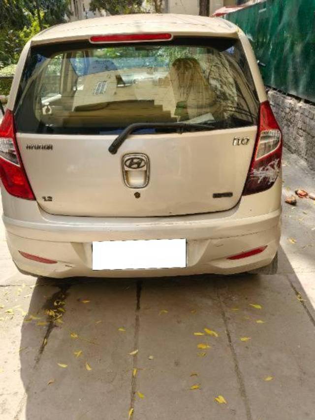 https://images10.gaadi.com/usedcar_image/4565602/original/processed_2c6a5c71-ecc0-470b-8126-778b071ae4da.jpg?imwidth=6401