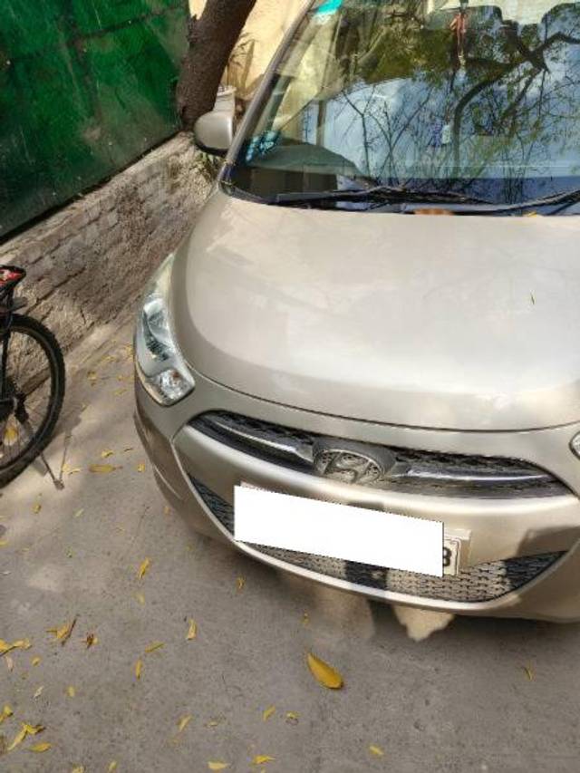 https://images10.gaadi.com/usedcar_image/4565602/original/processed_909b9590-fc1d-4e3b-a6c4-19e5e1e708f5.jpg?imwidth=6400
