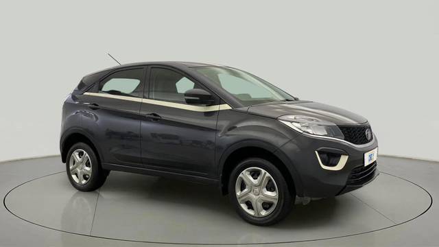 https://images10.gaadi.com/usedcar_image/4565609/original/4fefd8a16cdc9f3bfa75d0042e8ec52f.jpg?imwidth=6400