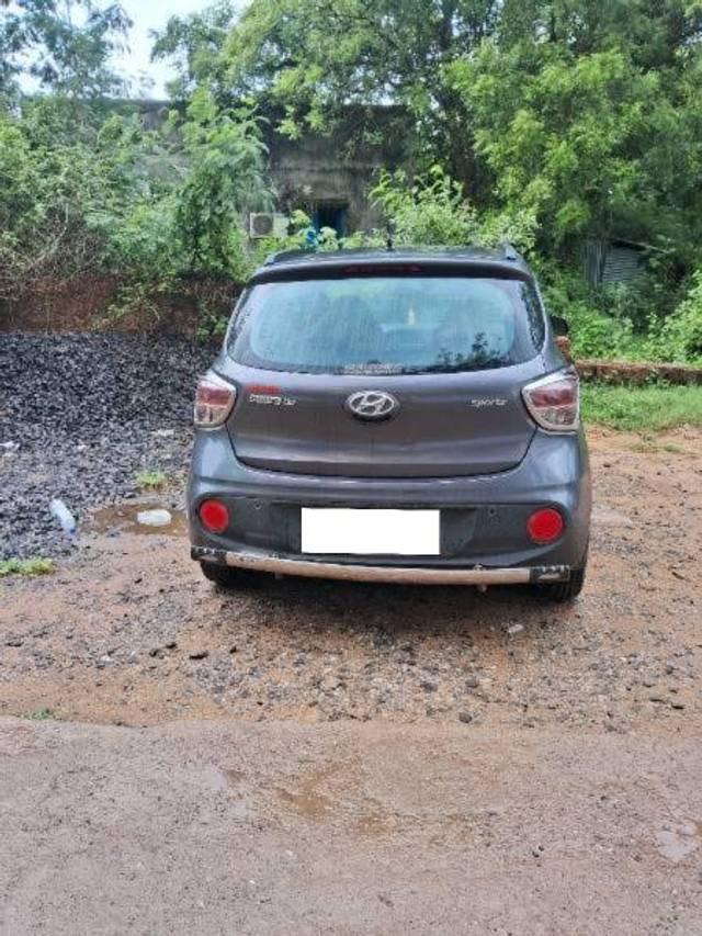 https://images10.gaadi.com/usedcar_image/4565611/original/processed_840f97f1-baf8-439d-b7bf-7ba29c54828d.jpg?imwidth=6402