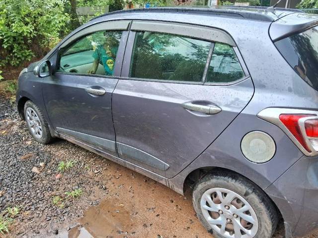 https://images10.gaadi.com/usedcar_image/4565611/original/processed_baacc1d5-3bde-493d-9429-737ca43d09e9.jpg?imwidth=6400