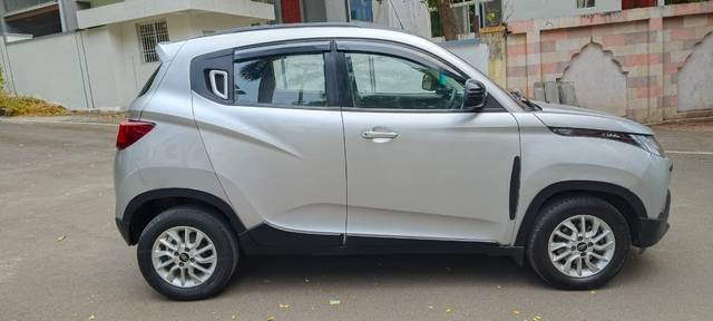 https://images10.gaadi.com/usedcar_image/4565658/original/e69c701b6643a1808c8e9766a3615c0f.jpg?imwidth=6401