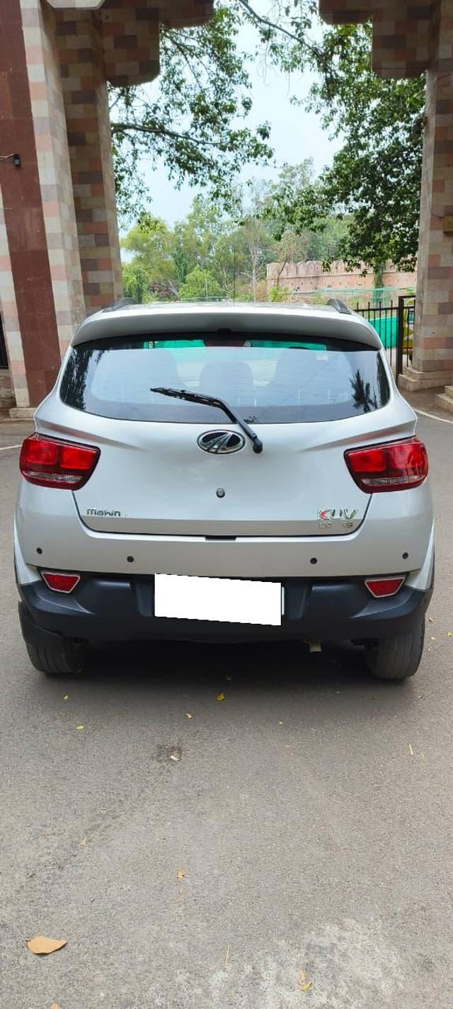 https://images10.gaadi.com/usedcar_image/4565658/original/processed_5133ae2d70e508485ca79ce7ca8883cd.jpg?imwidth=6402