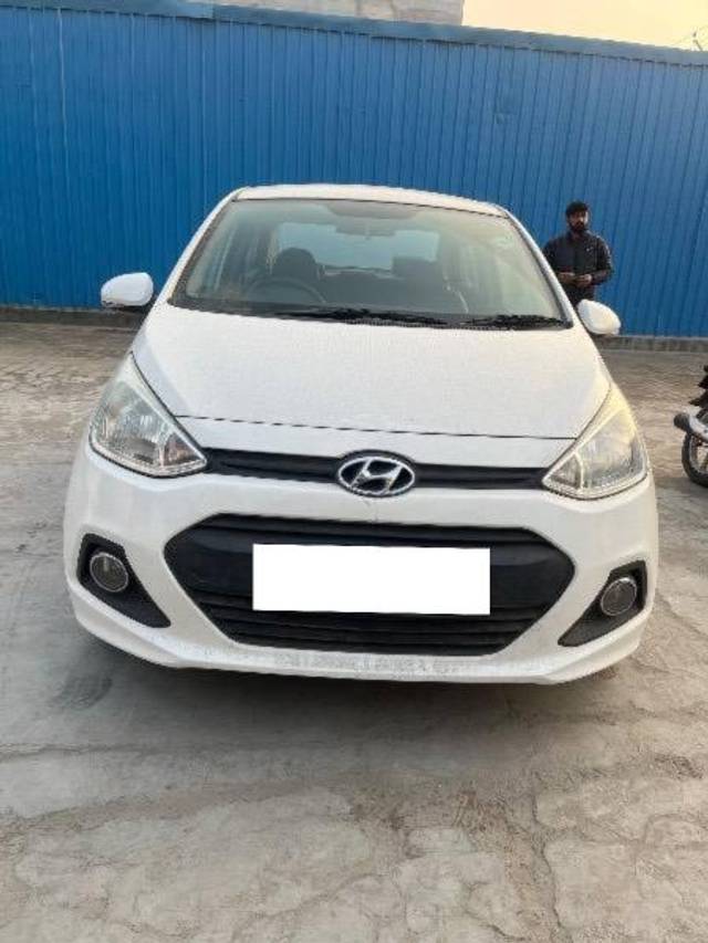 https://images10.gaadi.com/usedcar_image/4565723/original/processed_8984ab54-e9dd-46e3-857d-8f63d458de59.jpeg?imwidth=6400