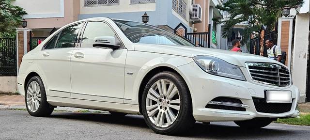 https://images10.gaadi.com/usedcar_image/4565724/original/processed_9e52500c23e72b11bb133e3f00f7d550.jpg?imwidth=6400