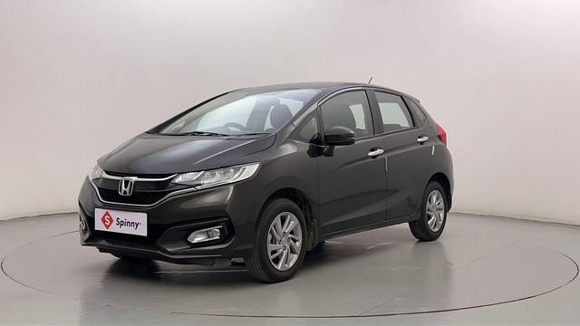https://images10.gaadi.com/usedcar_image/4565727/original/73dba586893bd9ce67ef9101a965ce69.JPG?imwidth=6400