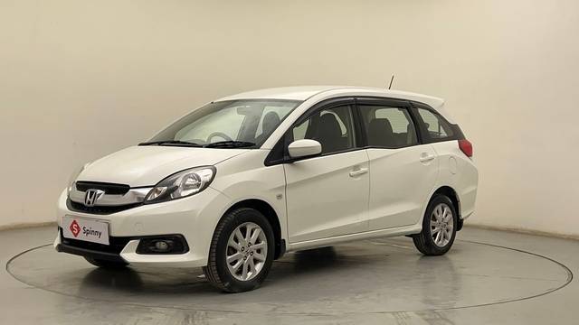 https://images10.gaadi.com/usedcar_image/4565742/original/714549d1196e29d04bbb2220832f1ee5.JPG?imwidth=6400