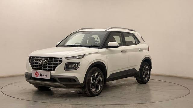 https://images10.gaadi.com/usedcar_image/4565774/original/f3cf503d4470b768f6ae46cc0c7fc189.JPG?imwidth=6400
