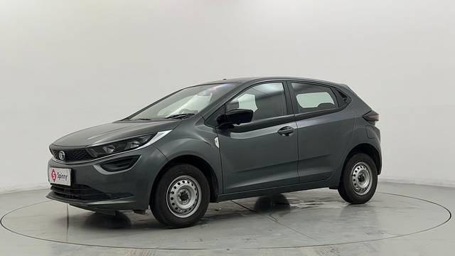 https://images10.gaadi.com/usedcar_image/4565817/original/bd51f1850393546bfa6881c0d808fd7a.JPG?imwidth=6400