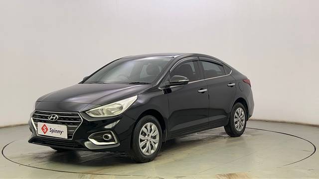 https://images10.gaadi.com/usedcar_image/4565849/original/f6215fe208a3454e658acb8b787c0a36.JPG?imwidth=6400